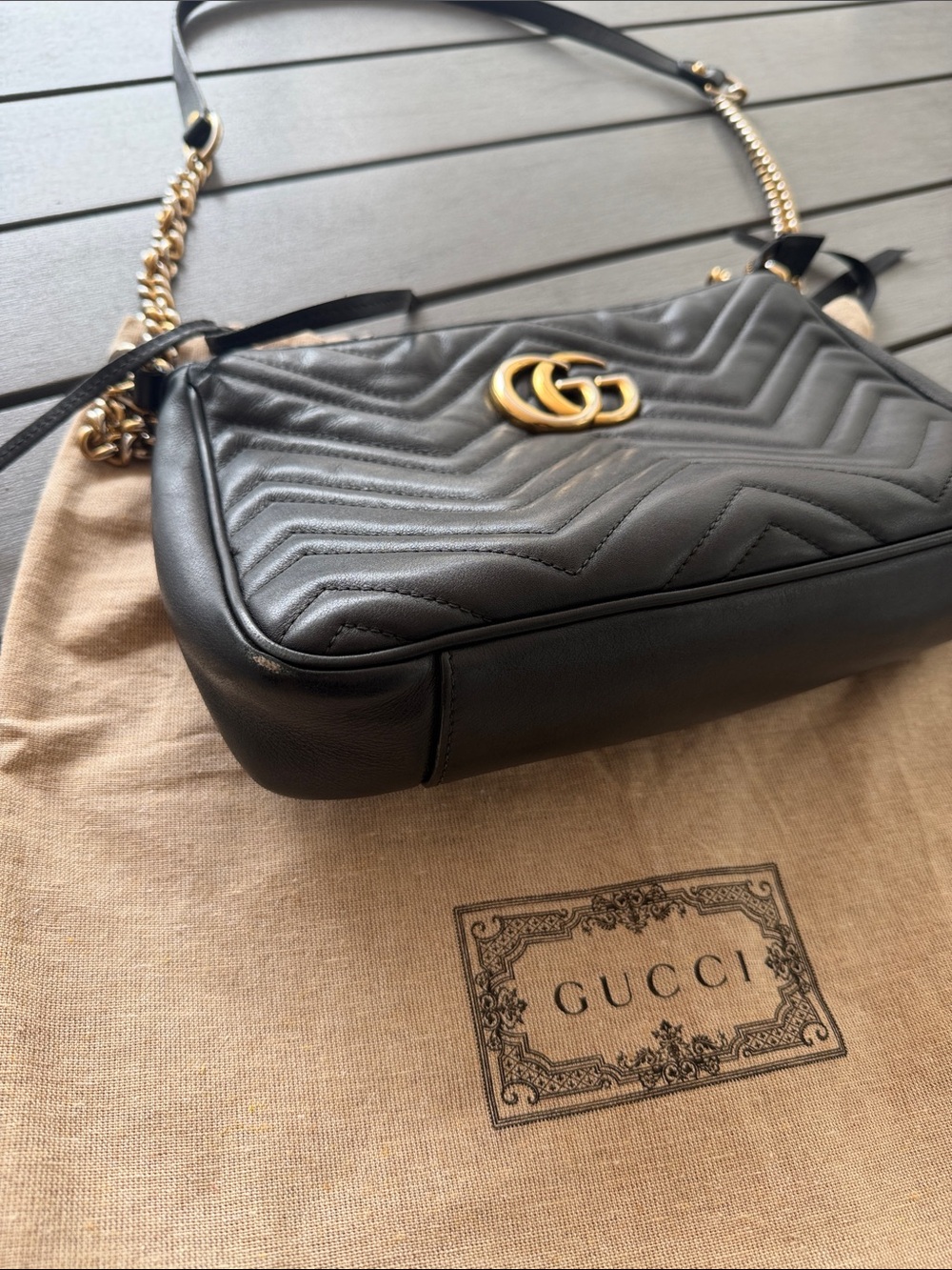 Gucci Medium GG Marmont Shoulder Bag - Picture 14 of 14